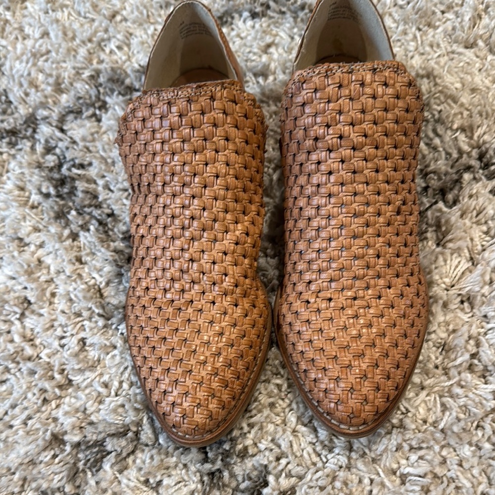 Matisse Tan Woven Leather Loafers Slip-Ons